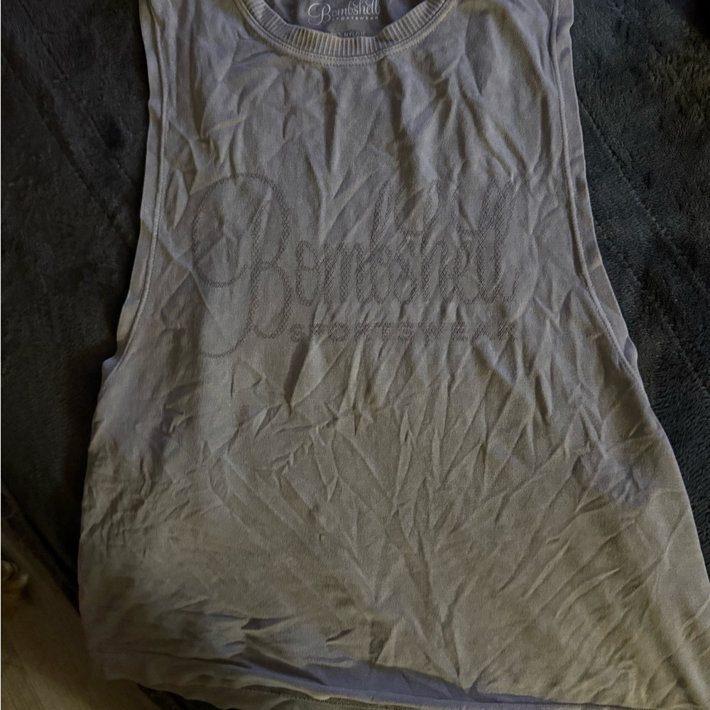 New Bombshell top - Picture 2 of 3